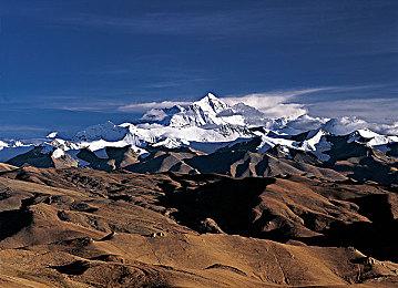 《夜族崛起》正式版近期上线 峰值破13万